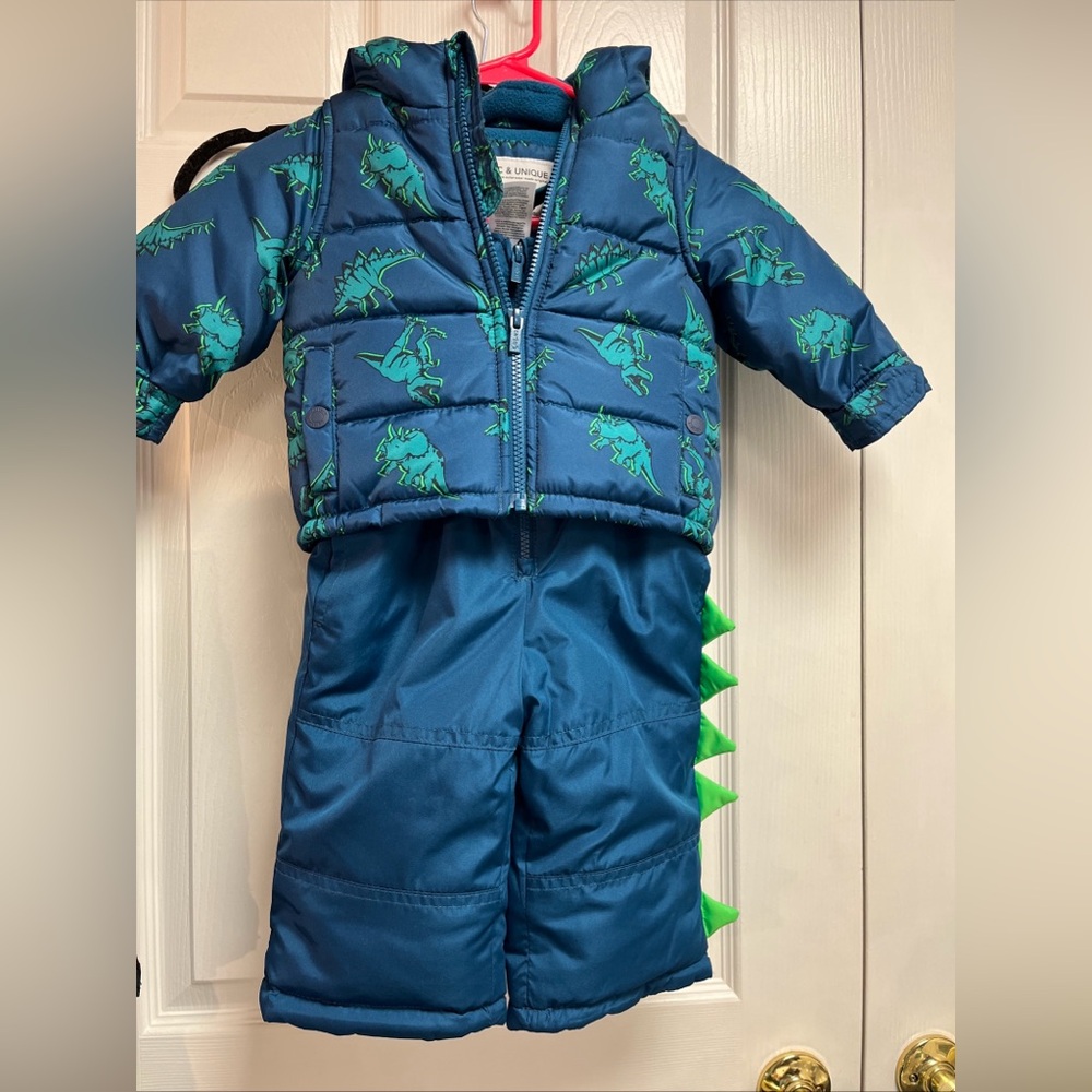 NWOT 12m carters 3D spike dinosaur snowsuit snow pants puffer bib jacket coat